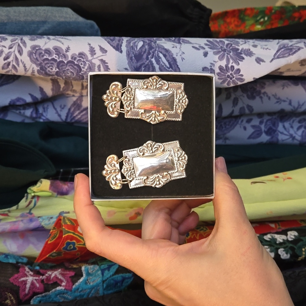 Beautiful Vintage Solid Silver Post Earrings, Exc… - image 8